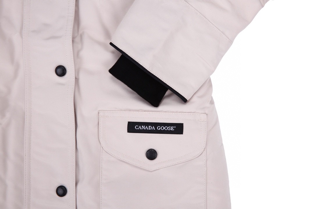 07 Canada Gooxx White Female