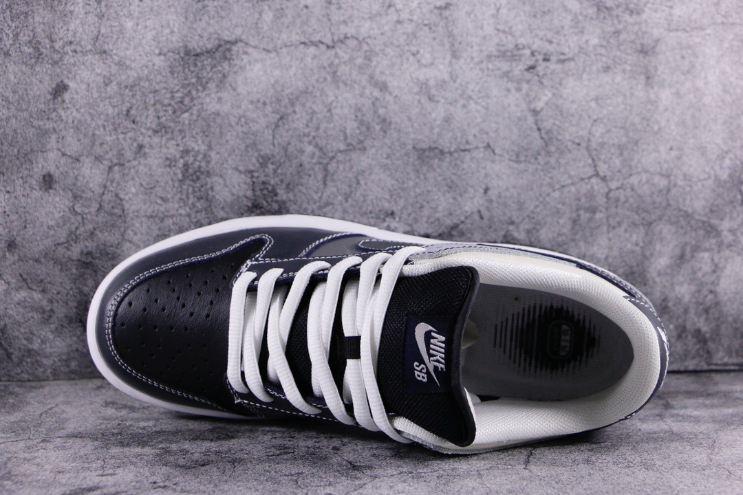 Nike SB Dunk Low Lunar Eclipse (East)